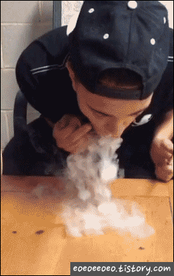 2130706433_yWCa1qMi_ecb495e8e58eadb2738dc7cfad8310511c293f88.gif